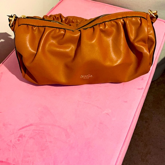 Handbags - Caramel Handbag ‘Giselle Paris’ ELLA SATCHEL. New excellent condition.